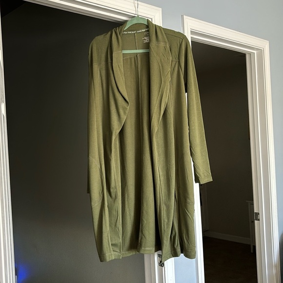 Jones New York Sweaters - Jones New York sport Olive Green cardigan